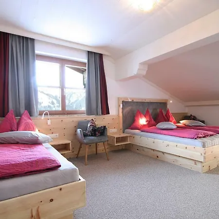 Apartman Almliesl Saab 583